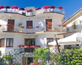 Hotel Due Torri - Agerola - Building