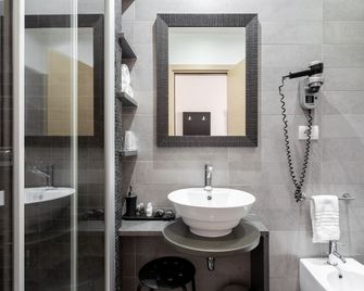 A Trastevere da M.E. - Rome - Bathroom