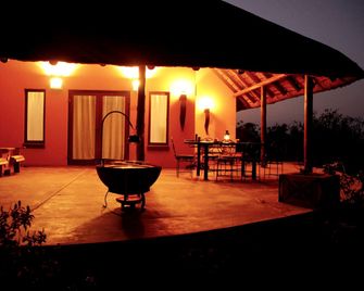 Yingwe - Phalaborwa - Innenhof