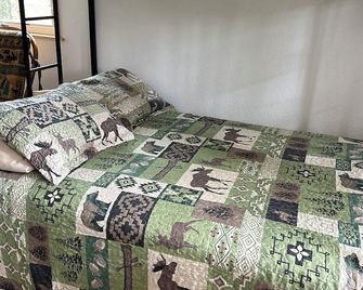 Meghans Mighty Moose- Spacious Family Cabin - Kasilof - Habitación