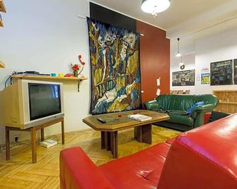 Viru Backpackers Hostel - Tallinn - Living room