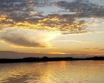 Private Gazebo on an Island with boat transportation to/from and meals provided. - Homosassa - Outdoors view