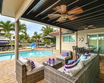 Waterfront Fort Myers Home Private Pool and Dock - Fort Myers - Pool