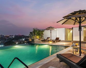 Vivanta Thiruvananthapuram - Thiruvananthapuram - Pool