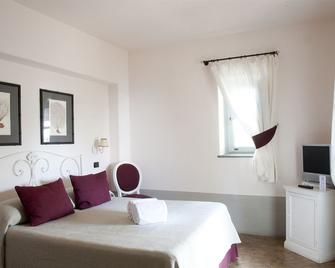 La Salina Hotel Borgo Di Mare - Santa Marina Salina - Bedroom