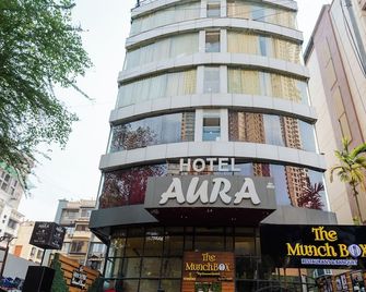 Hotel Aura - Near Malad Link Road - Bombay - Edificio