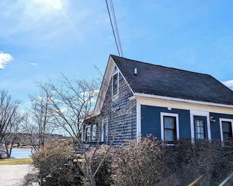 New Beachy Watering Cove Cottage - Prospect Harbor - Edificio