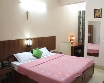 Hotel B&B Inn - 新德里 - 臥室