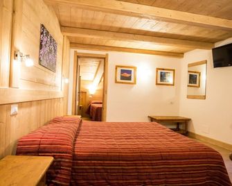 Hotel Restaurant La Barme - Cogne - Slaapkamer