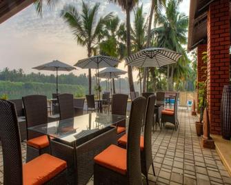 River Roost Resorts - Mangalore - Patio