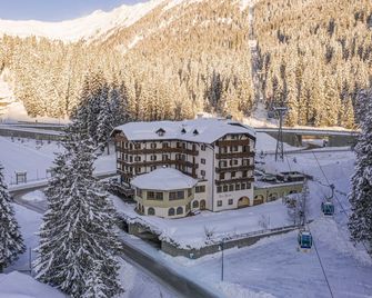 Hotel Bertelli - Madonna di Campiglio - Building