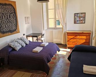 La casa sul porto - Laveno-Mombello - Makuuhuone