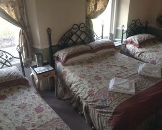 Tynedale Guest House - Penrith - Bedroom