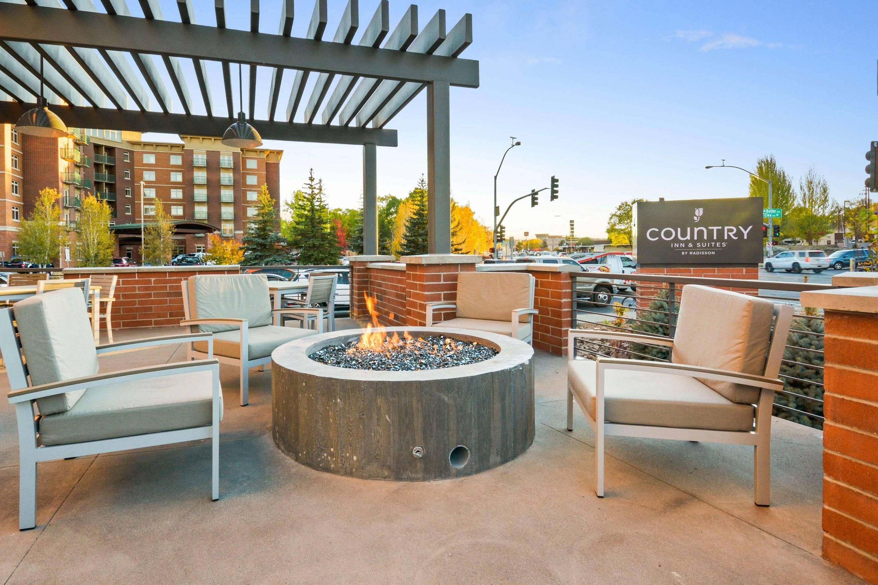 Country Inn and Suites by Radisson Flagstaff Downt - פלגסטאף - שירותי מקום האירוח