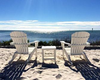 Serenity by the Sea!! Anglers Reef with Boat Slip Available!! - Islamorada - Patio