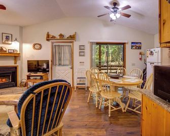 Creekside Haven Cottage - Sautee Nacoochee - Dining room