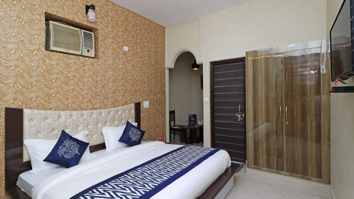OYO 10223 Hotel Clouds 21