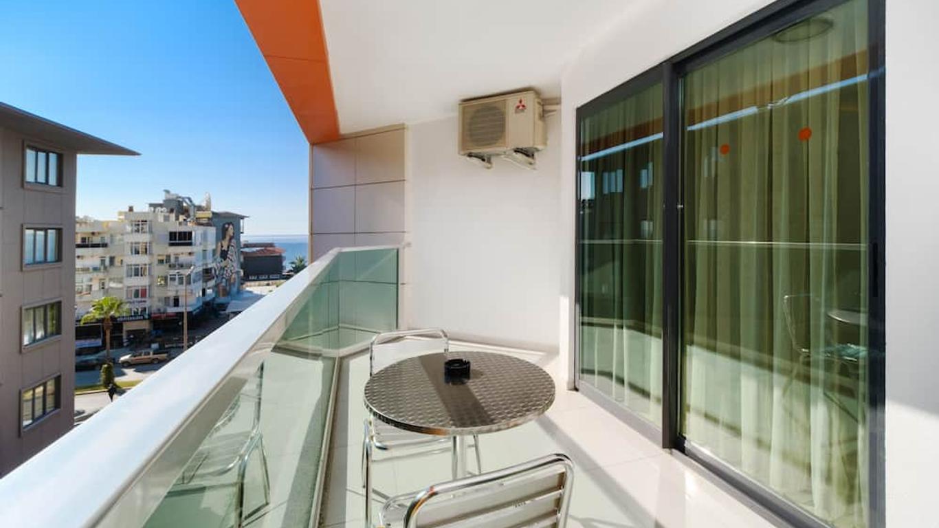 Delfino Apart Hotel