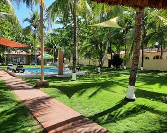 Costa-Rancho-Dallas 24+ Person Beach Front Property - La Herradura