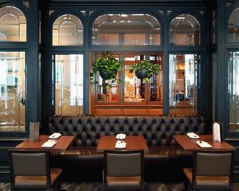 Delta Hotels by Marriott Montreal - Montreal - Lounge