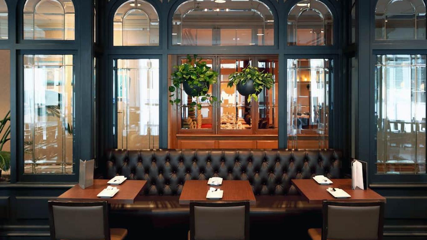 Delta Hotels by Marriott Montreal