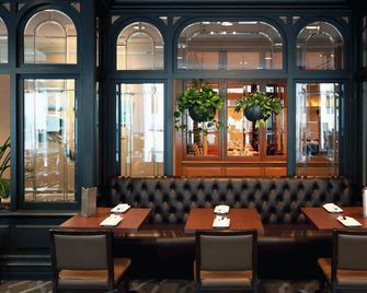 Delta Hotels by Marriott Montreal - Montreal - Lounge