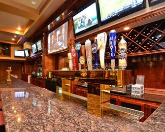 Comfort Inn and Suites Plattsburgh - Morrisonville - Plattsburgh - Bar