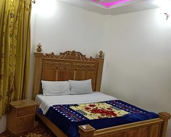 Moonlight Hotel - Mingaora - Bedroom