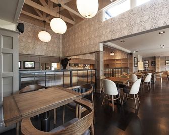 The Bull s Head Lodge - Altrincham - Bar