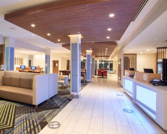 Holiday Inn Express & Suites Goodland - Goodland - Lobby