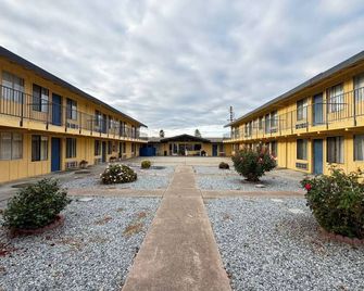 Royal Palms Motel - Concord - Edificio