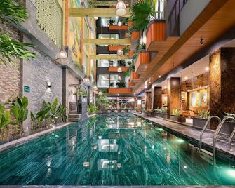 Chi House Danang Hotel and Apartment - Da Nang - Pool
