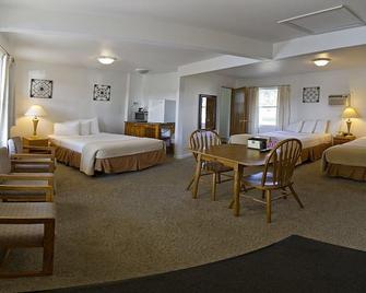 Sunset Lodge Escanaba - Escanaba - Bedroom