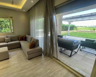 Hacienda Bay Senior chalet 1st row golf - Sīdī ‘Abd ar Raḩmān - Living room