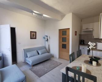 Le Chat De La Cathédrale - Calme - Jardin - Wifi - Troyes - Eetruimte