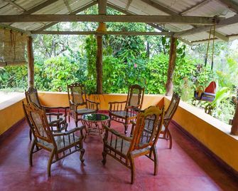 Sunnyside Holiday Bungalow - Ella - Balkong