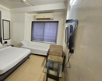 Royal Kourt Hotel - Aurangabad - Huiskamer