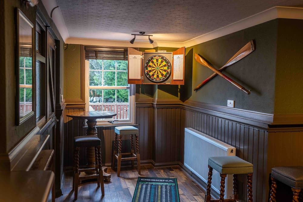 Cross Keys Inn Ettrickbridge - Selkirk - Front desk