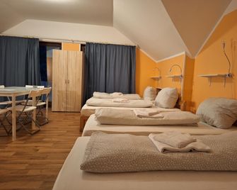 2-Rent Group Hostel Rooms Aub162 - München