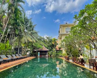 Home Indochine D'Angkor - Siem Reap - Bể bơi