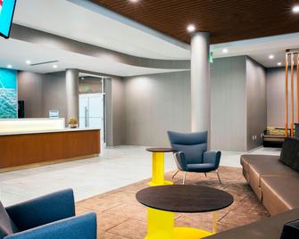 SpringHill Suites by Marriott Miami Doral - Miami - Front desk