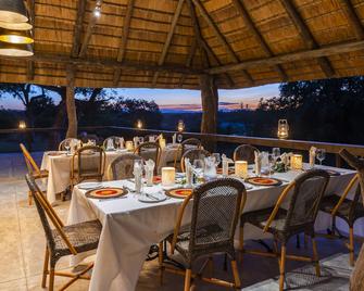 Inyati Game Lodge - Sabie Park - Restaurant