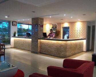 Simas Praia Hotel - Aracaju - Recepción