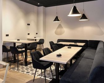 Hotel Arrosadía Iriguibel - Pamplona