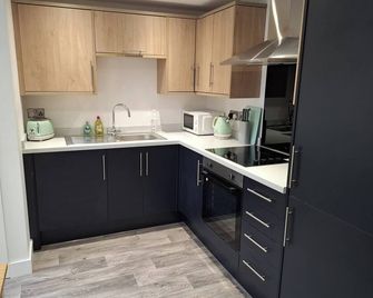 Sleeps2-Centrallocation-Familyfriendly-Newrefurb - Retford - Кухня