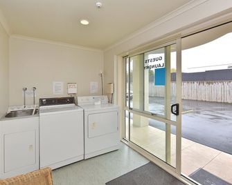 Northcote Motor Lodge - Christchurch - Laundry facility