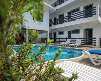 Inn On The Park - Manuel Antonio - Pool