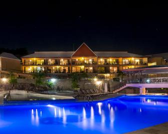 Le Grand Courlan Spa Resort - בלק רוק - בריכה