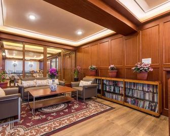 Udaan Dekeling Resort, Darjeeling - Darjeeling - Lounge