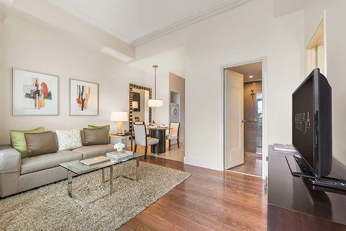 أروجا أبارتمنتس باي روكويل ماكاتي - مدينة ماكاتى - غرفة معيشة